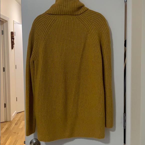 Madewell Oversized Fit Turtleneck Sweater - Picture 4 of 4